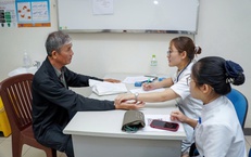 Hơn 1.100 người được kh&#225;m s&#224;ng lọc miễn ph&#237; bệnh tim mạch, thận, chuyển h&#243;a