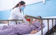 Đ&#227; c&#243; 272 ca nghi ngộ độc sau ăn b&#225;nh m&#236; tại TPHCM, nhiều bệnh nh&#226;n vẫn đang điều trị nội tr&#250;