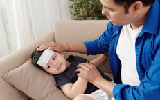 Thời tiết giao m&#249;a trẻ rất dễ ốm, l&#224;m sao để tăng cường miễn dịch cho con?