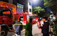 Cứu 5 người tho&#225;t đ&#225;m ch&#225;y trong căn nh&#224; tr&#234;n phố H&#224; Nội