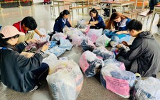 Trường đại học tiếp sức sinh vi&#234;n v&#224; đồng b&#224;o sau lũ