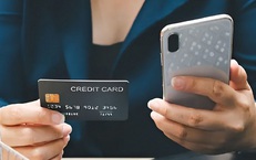 C&#244; g&#225;i ở H&#224; Nội bị lừa gần 500 triệu đồng khi sập bẫy tuyển dụng nh&#226;n vi&#234;n ng&#226;n h&#224;ng online