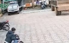 Chuyện thật như đ&#249;a, liều lĩnh chui v&#224;o nơi tạm giữ xe để lấy lại xe vi phạm của m&#236;nh