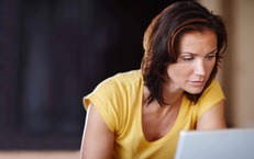 M&#227;n kinh v&#224; “g&#225;nh nặng v&#244; h&#236;nh” l&#234;n thu nhập phụ nữ