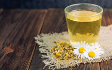 C&#225;ch d&#249;ng tr&#224; hoa c&#250;c đ&#224;o thải axit uric tự nhi&#234;n