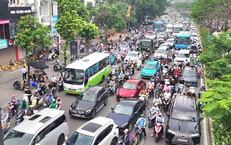 H&#224; Nội cấm xe chạy xăng, dầu theo giờ tại 9 phường trong V&#224;nh đai 1 từ 1/7/2026