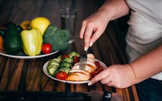 Giảm c&#226;n v&#224; điều chỉnh hormone từ chế độ ăn carb cycling