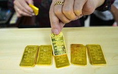 Gi&#225; v&#224;ng h&#244;m nay ng&#224;y 28/11 đồng loạt tăng mạnh trở lại