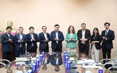 Thứ trưởng Bộ Y tế Đỗ Xu&#226;n Tuy&#234;n l&#224;m việc với Hiệp hội C&#244;ng nghệ y tế ti&#234;n tiến – AdvaMed, Hoa Kỳ