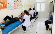 G&#243;p &#253; kiến v&#224;o Dự thảo Văn kiện Đại hội XIV của Đảng: Ph&#225;t triển y tế cơ sở v&#236; con người Việt Nam to&#224;n diện