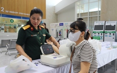 Lối sống &#39;c&#244;ng nghiệp&#39; khiến người th&#224;nh thị dễ mắc bệnh suy gi&#225;p hơn người n&#244;ng th&#244;n