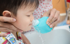 Trẻ "thò lò mũi xanh" và cách xử trí