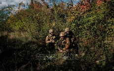 Ukraine đặt &#39;trần&#39; 800.000 qu&#226;n nh&#226;n trong mọi kịch bản h&#242;a đ&#224;m