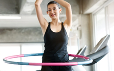 7 bài tập với vòng lắc giúp giảm cân hiệu quả