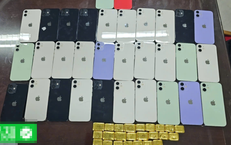 Hai phụ nữ giấu 24 lượng vàng cùng 32 iPhone mua ở Hàn Quốc về Việt Nam để bán