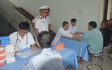 Sức khỏe của các ngư dân trên tàu cá bị cháy ngoài biển hiện ra sao?