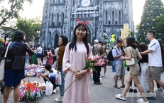 Nhà thờ Lớn mùa Noel - điểm đến của du khách