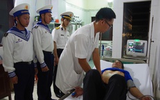 Một ngư dân bị viêm bàng quang xuất huyết khi đang đánh bắt hải sản