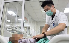 Chủ quan với vết xước nhỏ, nhiều bệnh nhân uốn ván phải nhập viện thở máy