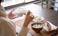 Cách ăn cơm trắng không làm tăng đường huyết