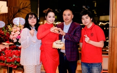 23 năm h&#244;n nh&#226;n kh&#244;ng bao giờ chồng &#39;biết ghen&#39; của &#39;c&#244; Tr&#250;c&#39; Mai Thu Huyền