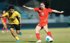 SEA Games 33: Đội tuyển nữ Việt Nam ra qu&#226;n với &#39;mưa b&#224;n thắng&#39;