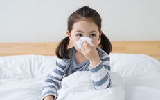6 c&#225;ch bảo vệ trẻ kh&#244;ng bị ốm khi trời trở lạnh