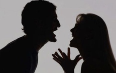 Chồng chửi thề với vợ c&#243; thể bị phạt tới 10 triệu đồng