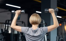 Th&#243;i quen 5 ph&#250;t trước khi ngủ gi&#250;p tăng cường sức mạnh hơn tập thể dục buổi s&#225;ng