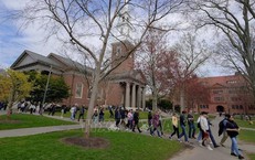 Mỹ thu hồi gấp đ&#244;i số thị thực so với năm ngo&#225;i