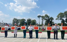 Trưởng Ban Tuy&#234;n gi&#225;o v&#224; D&#226;n vận Trung ương động vi&#234;n lực lượng  diễu binh, diễu h&#224;nh