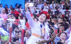 Những &#39;b&#243;ng hồng&#39; qu&#226;n nhạc g&#226;y thương nhớ