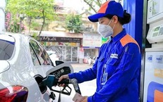 Điều chỉnh thời gian điều h&#224;nh gi&#225; xăng dầu sang ng&#224;y 5/5
