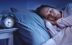 Suy giảm melatonin – &#39;Thủ phạm&#39; g&#226;y mất ngủ ở người cao tuổi v&#224; giải ph&#225;p