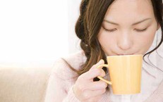 6 biện ph&#225;p n&#234;n l&#224;m để tr&#225;nh nhiễm lạnh khi đi ngo&#224;i trời mưa