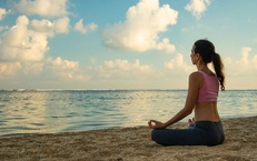 Kỹ thuật thở trong yoga gi&#250;p giảm stress v&#224; kiểm so&#225;t th&#232;m ăn