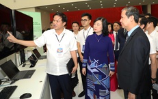 L&#227;nh đạo Bộ Y tế c&#249;ng nhiều bộ, ng&#224;nh thăm gian triển l&#227;m &#39;Y tế Việt Nam - H&#224;nh tr&#236;nh 80 năm v&#236; sức khỏe Nh&#226;n d&#226;n&#39;