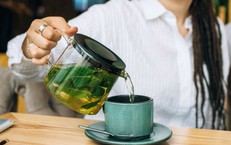 4 loại đồ uống đ&#224;o thải axit uric nhanh cho m&#249;a h&#232;