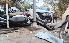 Hà Nội: Ô tô tông hàng loạt xe máy ngay ngày đầu năm mới, 1 người bị thương