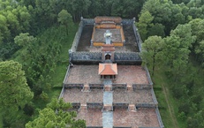 Vụ 'công trình lạ' ở lăng vua Thiệu Trị: Tạm giữ nguyên hiện trạng nhưng sẽ tháo dỡ