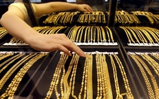 Giá vàng hôm nay ngày 13/1 diễn biến rất lạ