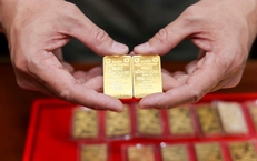 Giá vàng hôm nay ngày 15/1 đồng loạt giảm rất mạnh