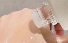 5 công thức nước hoa hồng tự chế đơn giản giúp da sáng mịn, khỏe mạnh tại nhà