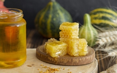 Mật ong: Giá trị thật và những hiểu lầm phổ biến