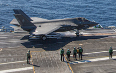 Tiêm kích F-35C Mỹ là 'chìa khóa mở cửa' hệ thống phòng không Iran?