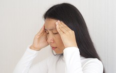 Uống gì để hỗ trợ khắc phục những cơn thiếu máu não?