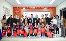 Quỹ Bảo trợ trẻ em của Bộ Y tế mang quà xuân cho hơn 4.000 trẻ em ở Lai Châu