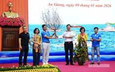 Ấm áp tình đất liền với quân dân vùng biển đảo Tây Nam