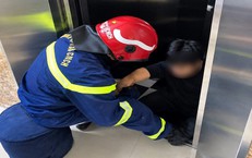 10 phút giải cứu người mắc kẹt trong thang máy chung cư mini