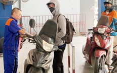 Giá xăng, dầu quay đầu giảm, xăng E10 xuống 27.029 đồng/lít